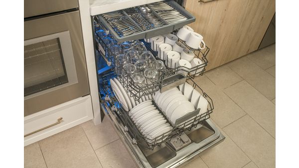 Sapphire® Dishwasher 24'' Stainless Steel DWHD660EFM DWHD660EFM-10