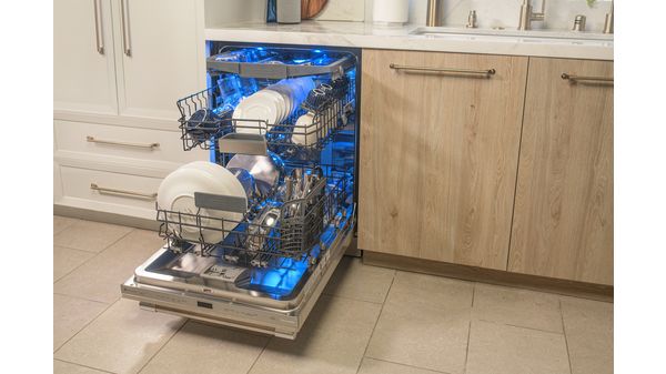 Sapphire® Dishwasher 24'' Professional, Stainless Steel DWHD660EFP DWHD660EFP-10