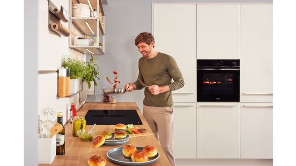 Einbau-Backofen mit Dampfunterstützung 60 x 60 cm Schwarz CF4A28063 CF4A28063-13