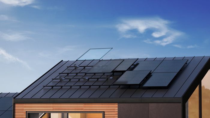Installazione di pannelli fotovoltaici su un tetto