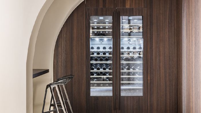 Detalle de la vinoteca Siemens en el Espacio Grupo Coeco &ndash; Cocina &laquo;This is not a Kitchen &raquo;, dise&ntilde;ado por L&oacute;pez y Tena Arquitectos 