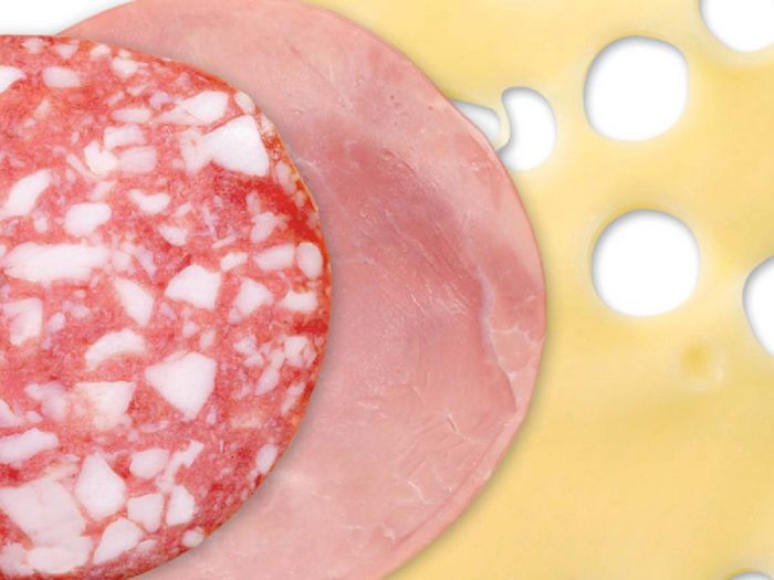 Fette di salumi e formaggi assortiti