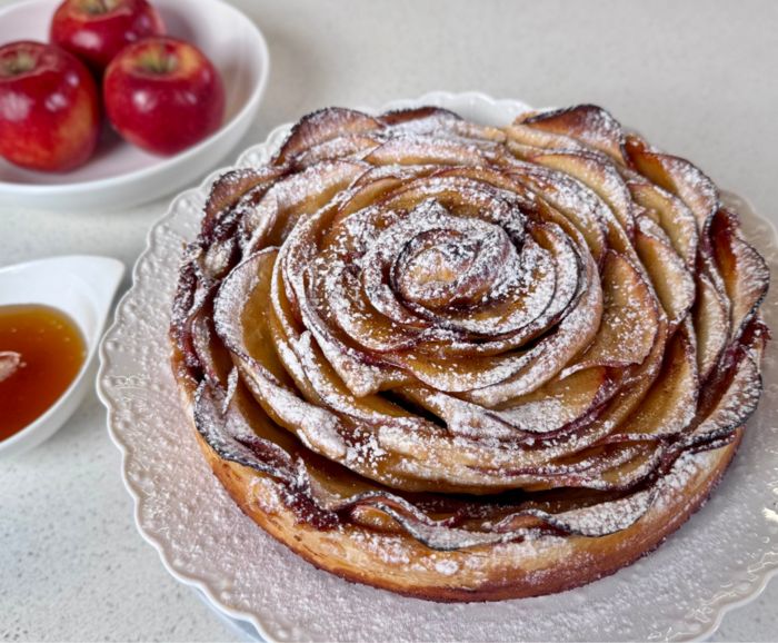 טארט תפוחים בצורת פאי ורדים