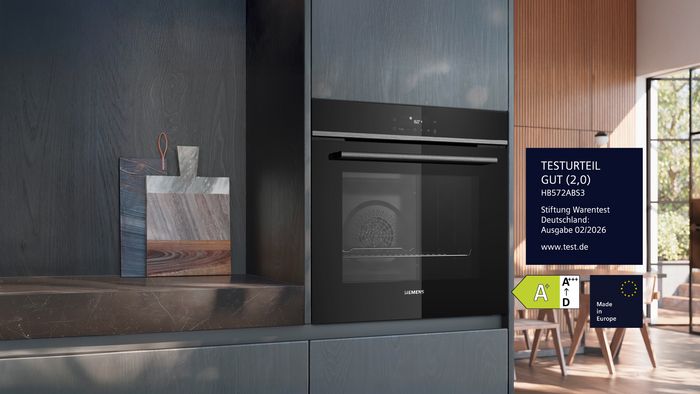 Siemens Backofen HB572ABS3 eingebaut in einer K&uuml;che