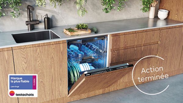 Un ensemble lave-linge et s&egrave;che-linge modernes, avec une offre de remboursement pouvant atteindre 150 &euro;.
