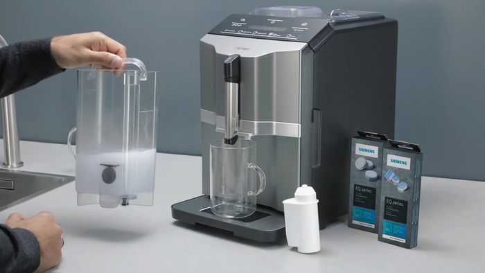Siemens Électroménager Nettoyage de l'unité de percolation Étape 2