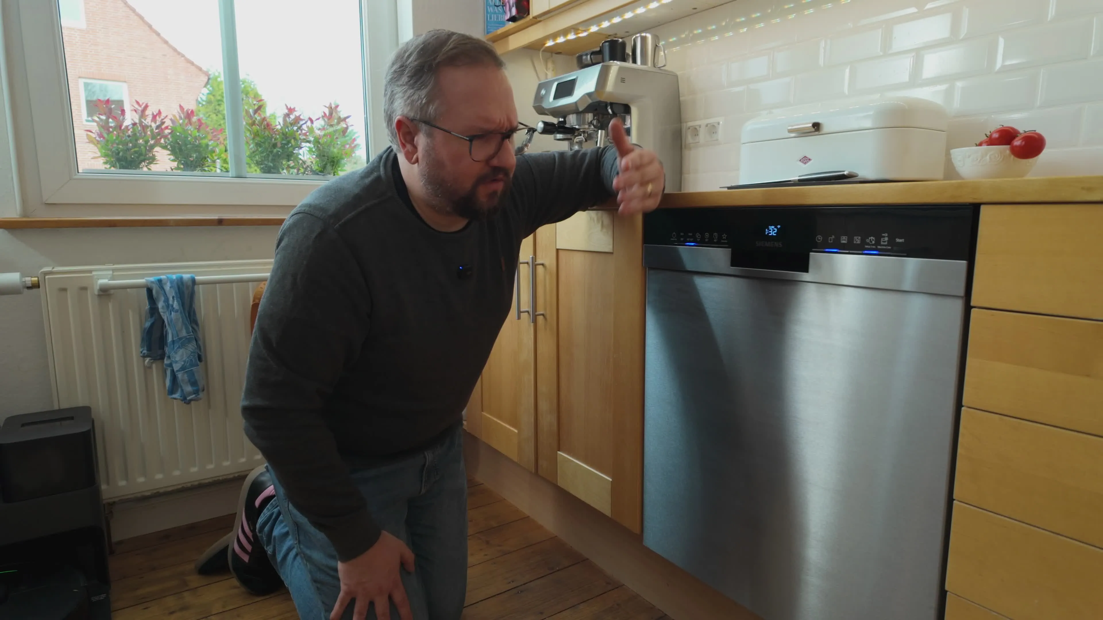 Video Nr. 13 des Produkts SN43ES06VE