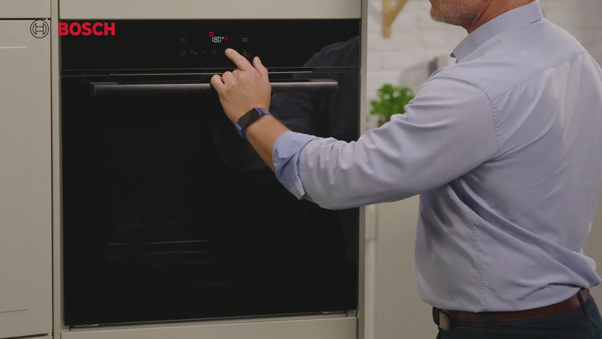 Wideo produktu nr 13 HBA571BB4