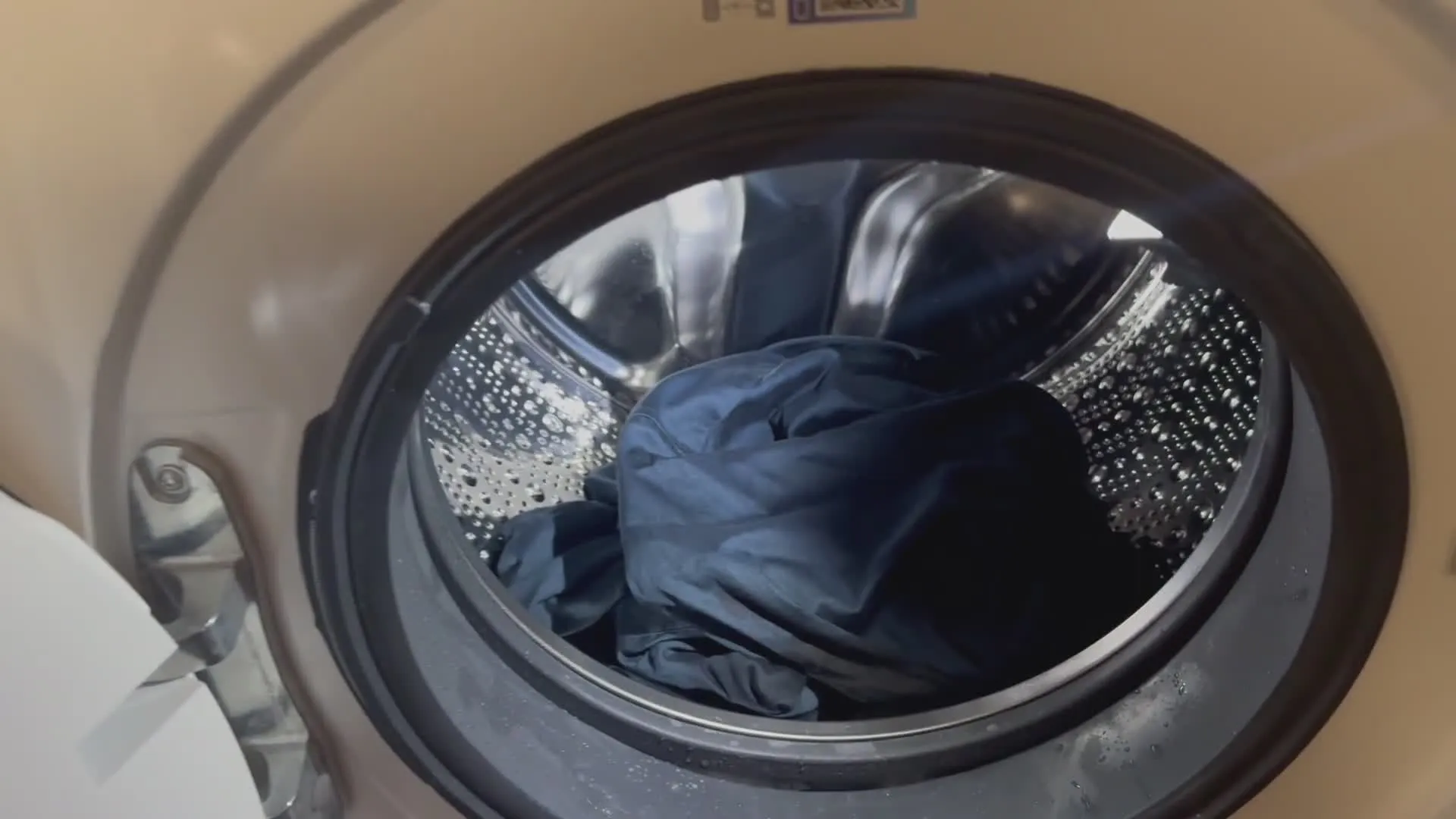 Video Nr. 15 des Produkts WGB244040