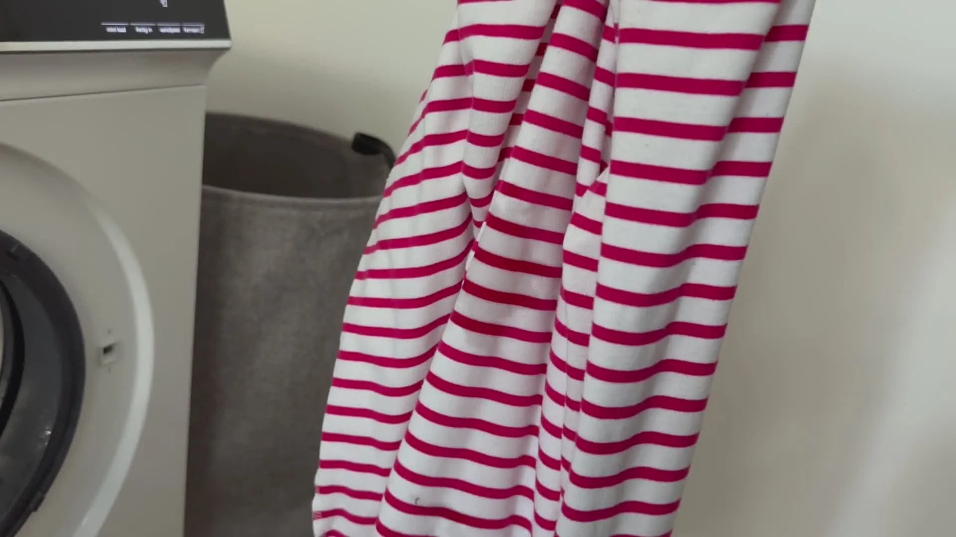 Video Nr. 15 des Produkts WG44B2FCB