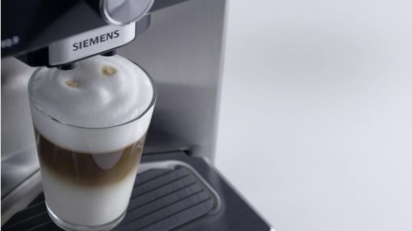 Kaffeevollautomat EQ.9 s300 Schwarz TI903509DE TI903509DE-6