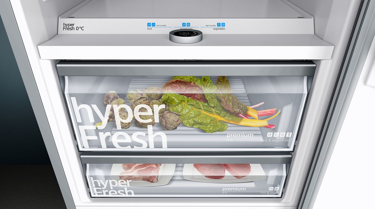 iQ700 free-standing fridge-freezer with freezer at bottom, glass door 193 x 70 cm Black KG56FSB40 KG56FSB40-6