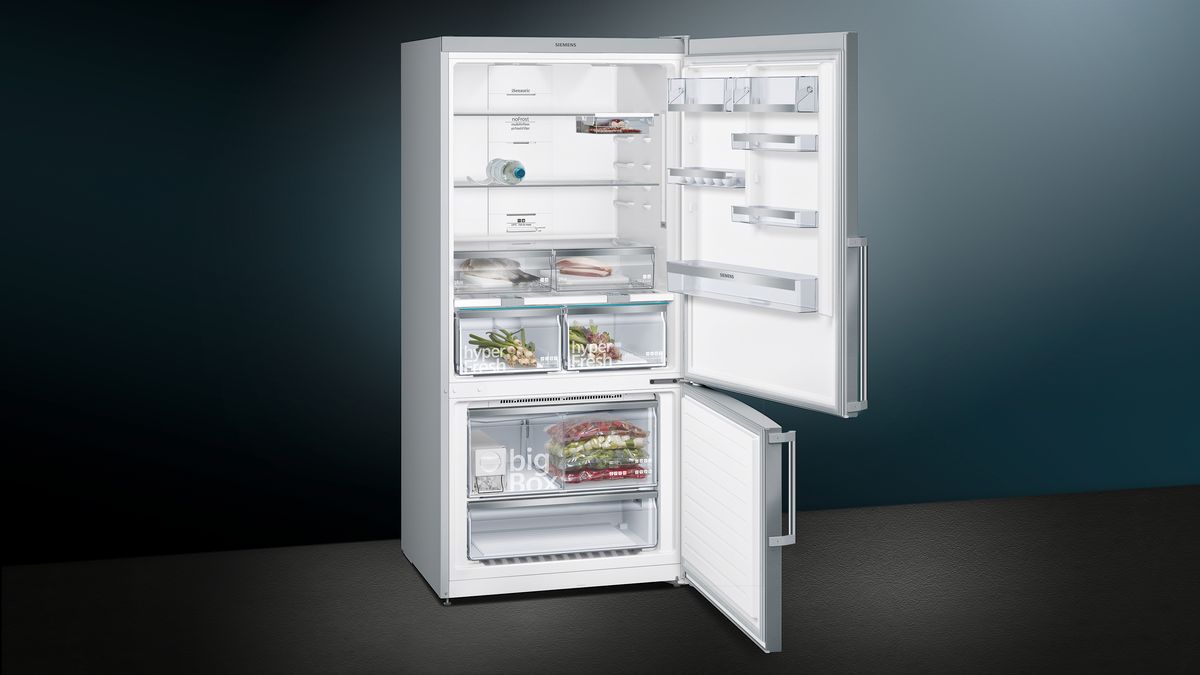 KG86NAI30M free-standing fridge-freezer with freezer at bottom