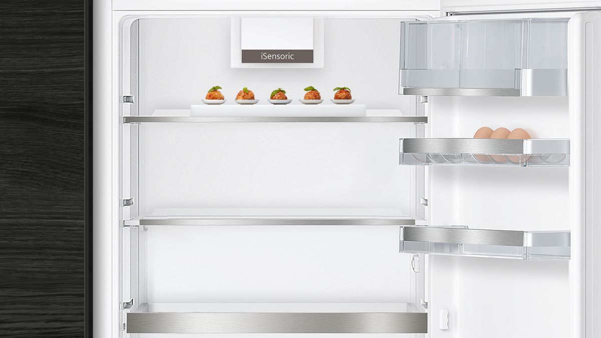 iQ500 Einbau-Kühl-Gefrier-Kombination mit Gefrierbereich unten 157.8 x 55.8 cm Flachscharnier mit Softeinzug KI77SADD0 KI77SADD0-4