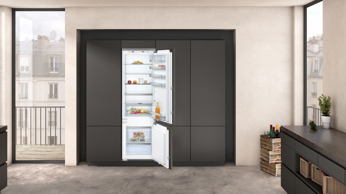 N 70 built-in fridge-freezer with freezer at bottom 177.2 x 55.8 cm flat hinge KI6873FE0 KI6873FE0-2