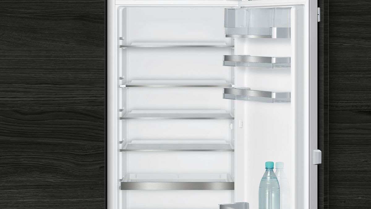 iQ500 Einbau-Kühlschrank 122.5 x 56 cm Flachscharnier mit Softeinzug KI41RADF0 KI41RADF0-4