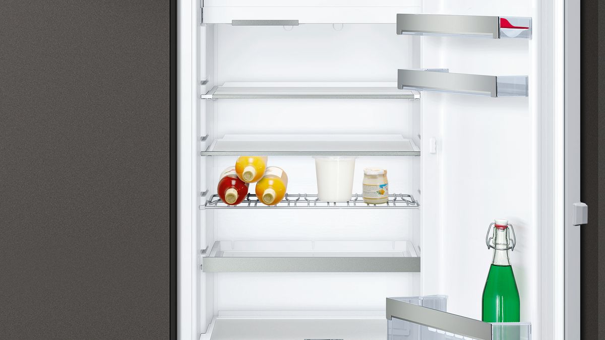 N 70 Einbau-Kühlschrank mit Gefrierfach 122.5 x 56 cm Flachscharnier KI2423FE0 KI2423FE0-4