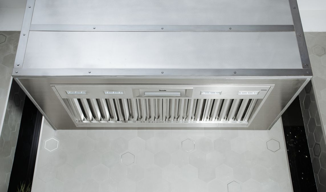 VCIN54GWS Low-Profile Wall Hood | THERMADOR US