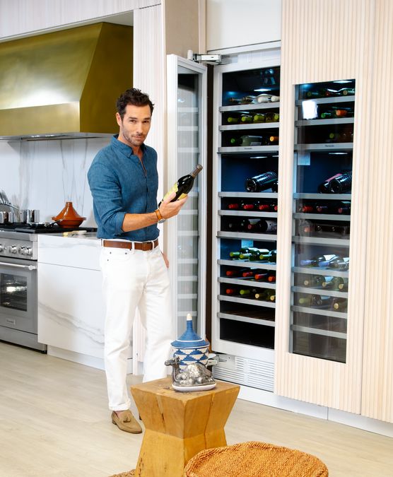 Freedom® Built-in Wine Cooler with Glass Door 18'' Panel Ready T18IW905SP T18IW905SP-3
