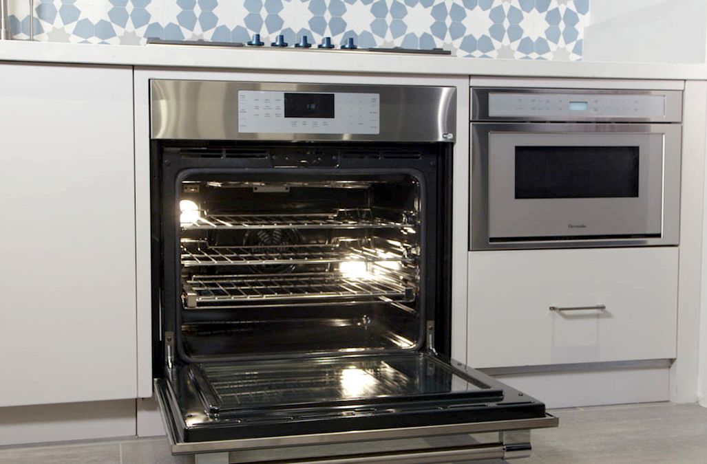 Masterpiece® Single Wall Oven 30'' Stainless Steel ME301YP ME301YP-4