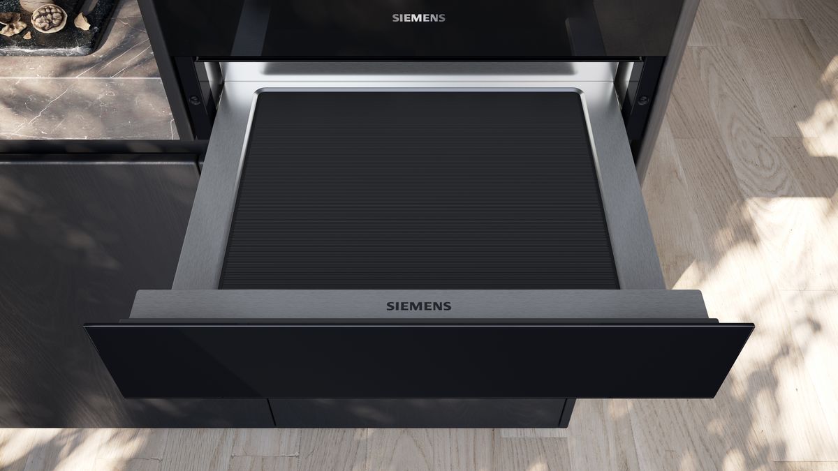 BI710E1B1 Built-in accessory drawer | Siemens Home Appliances GB