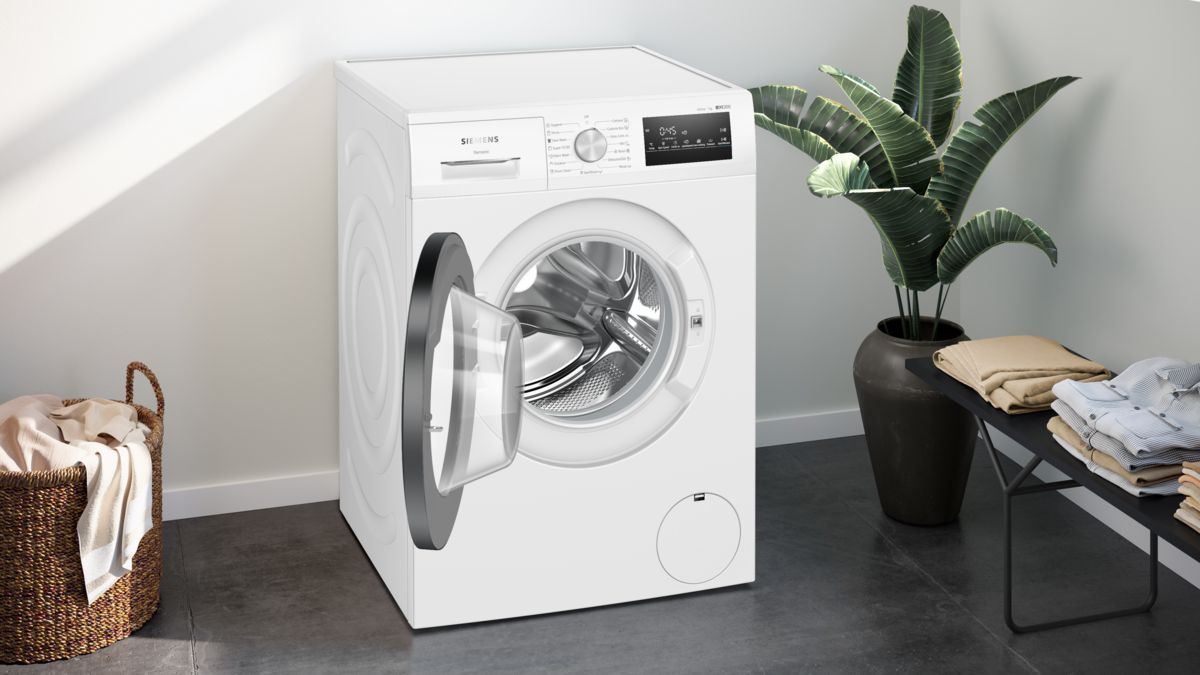 iQ300 washing machine, front loader 7 kg 1400 rpm WM14N272HK WM14N272HK-3