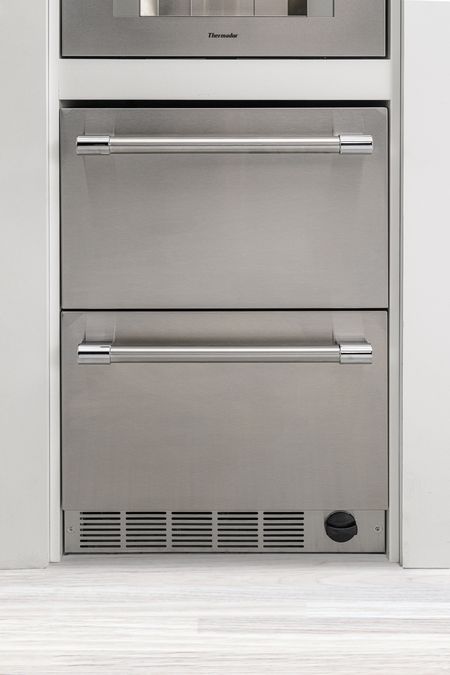 Freedom® 24 inch UC Refrigerator Freezer - Pro 24'' Professional Stainless Steel T24UC925DS T24UC925DS-5
