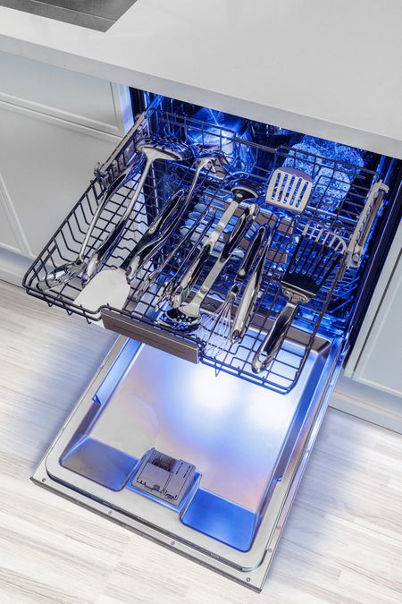 Star Sapphire® Dishwasher 24'' Custom Panel Ready DWHD770CPR DWHD770CPR-5