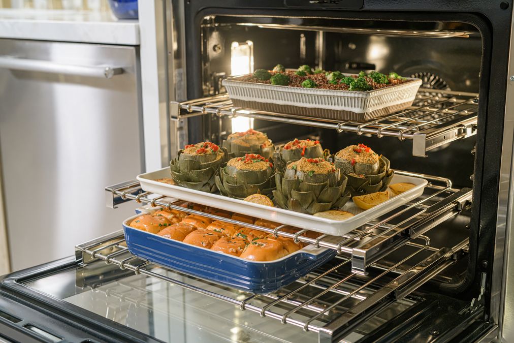 Masterpiece® Double Steam Wall Oven 30'' MEDS302BS MEDS302BS-18