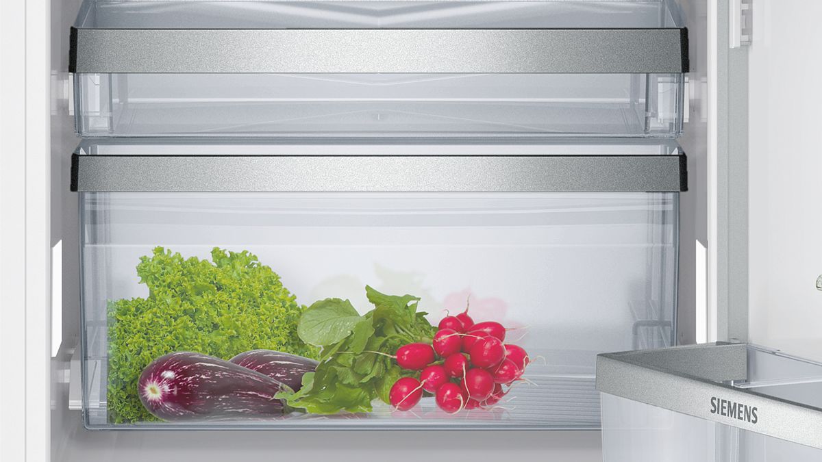 iQ700 Built-in fridge-freezer with freezer at bottom KI34NP60AU KI34NP60AU-7