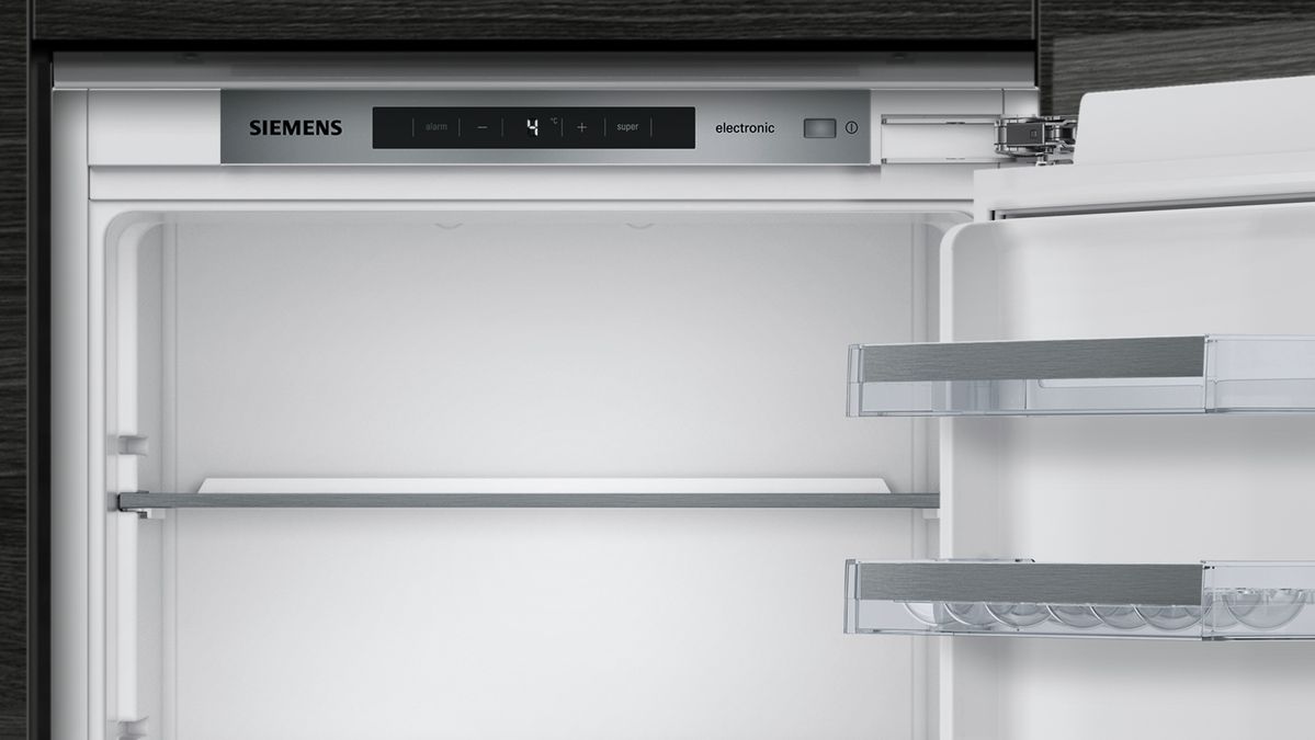 iQ300 Built-in fridge-freezer with freezer at bottom 177.2 x 54.1 cm flat hinge KI86NVF30G KI86NVF30G-4
