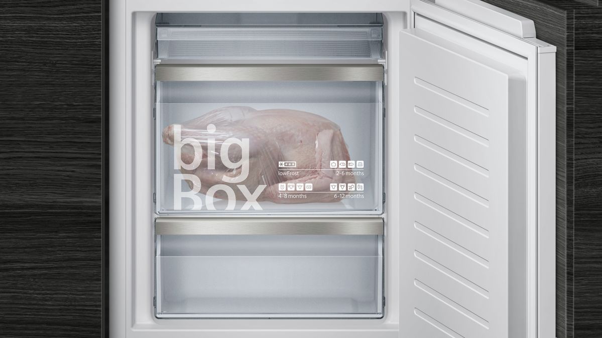 iQ500 Built-in fridge-freezer with freezer at bottom 177.2 x 55.8 cm flat hinge KI86SAFE0G KI86SAFE0G-6