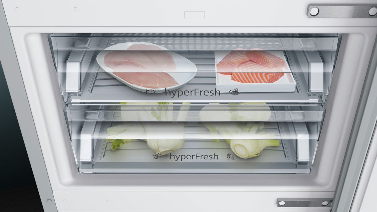 iQ300 fridge-freezer, 3 doors 185.4 x 61.2 cm Silver KG28UA290K KG28UA290K-6