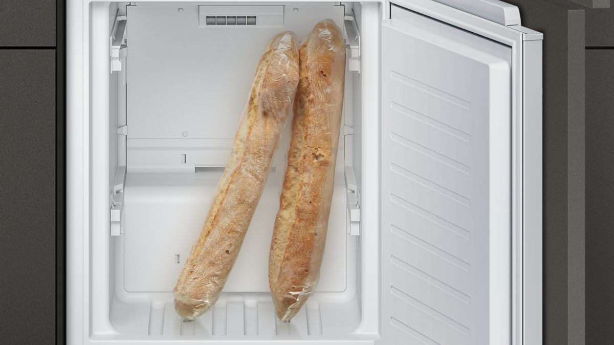 N 90 built-in fridge-freezer with freezer at bottom 177.2 x 55.8 cm soft close flat hinge KI8865D30 KI8865D30-7