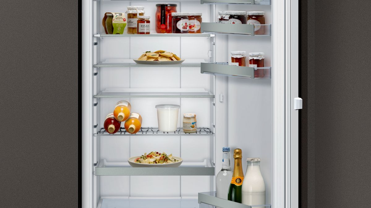 N 90 Einbau-Kühlschrank mit Gefrierfach 177.5 x 56 cm Flachscharnier mit Softeinzug KI8828D40 KI8828D40-4