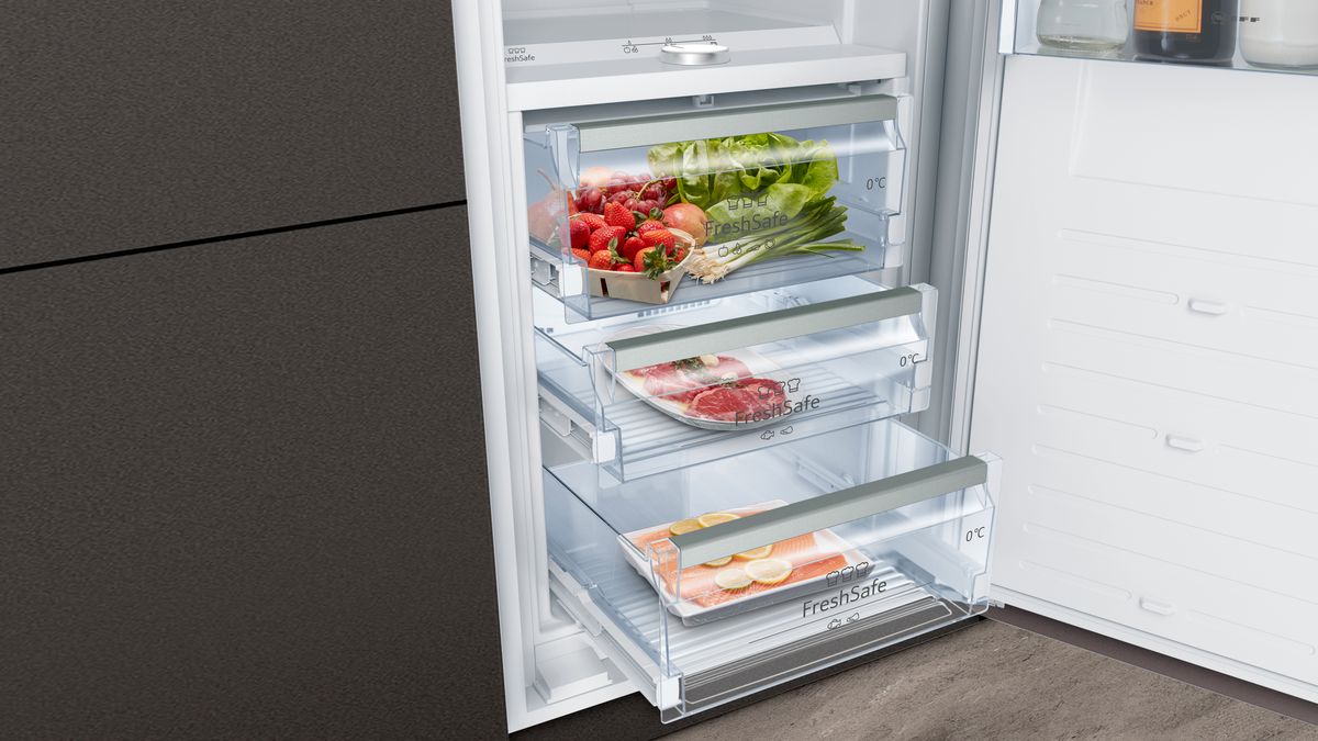 N 90 Einbau-Kühlschrank mit Gefrierfach 177.5 x 56 cm Flachscharnier mit Softeinzug KI8826DE0 KI8826DE0-5