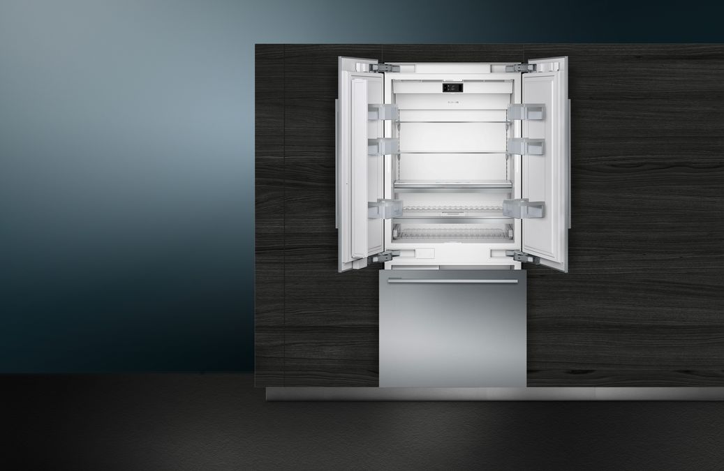iQ700 Built-in fridge-freezer with freezer at bottom 212.5 x 90.8 cm flat hinge CI36TP02 CI36TP02-2