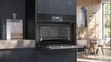 iQ700 Built-in compact oven with steam function 60 x 45 cm Black CS958GCB1 CS958GCB1-4