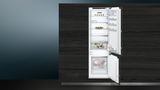 iQ500 Einbau-Kühl-Gefrier-Kombination mit Gefrierbereich unten 177.2 x 55.8 cm Flachscharnier mit Softeinzug KI87SEDD0 KI87SEDD0-2