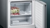 iQ300 noFrost, Kombinált hűtő / fagyasztó Nemesacél ajtók KG56NXI40 KG56NXI40-6
