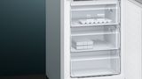 iQ500 Free-standing fridge-freezer with freezer at bottom 186 x 60 cm Black KG36NAB35G KG36NAB35G-4