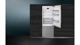 iQ700 Built-in fridge-freezer with freezer at bottom 212.5 x 75.6 cm flat hinge CI30BP02 CI30BP02-2