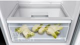 iQ300 Alttan Donduruculu Buzdolabı 186 x 70 cm Kolay temizlenebilir Inox KG46NUI30N KG46NUI30N-6