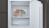 N 70 Хладилник за вграждане с долен фризер 177.2 x 55.8 cm flat hinge KI6863FE0 KI6863FE0-7