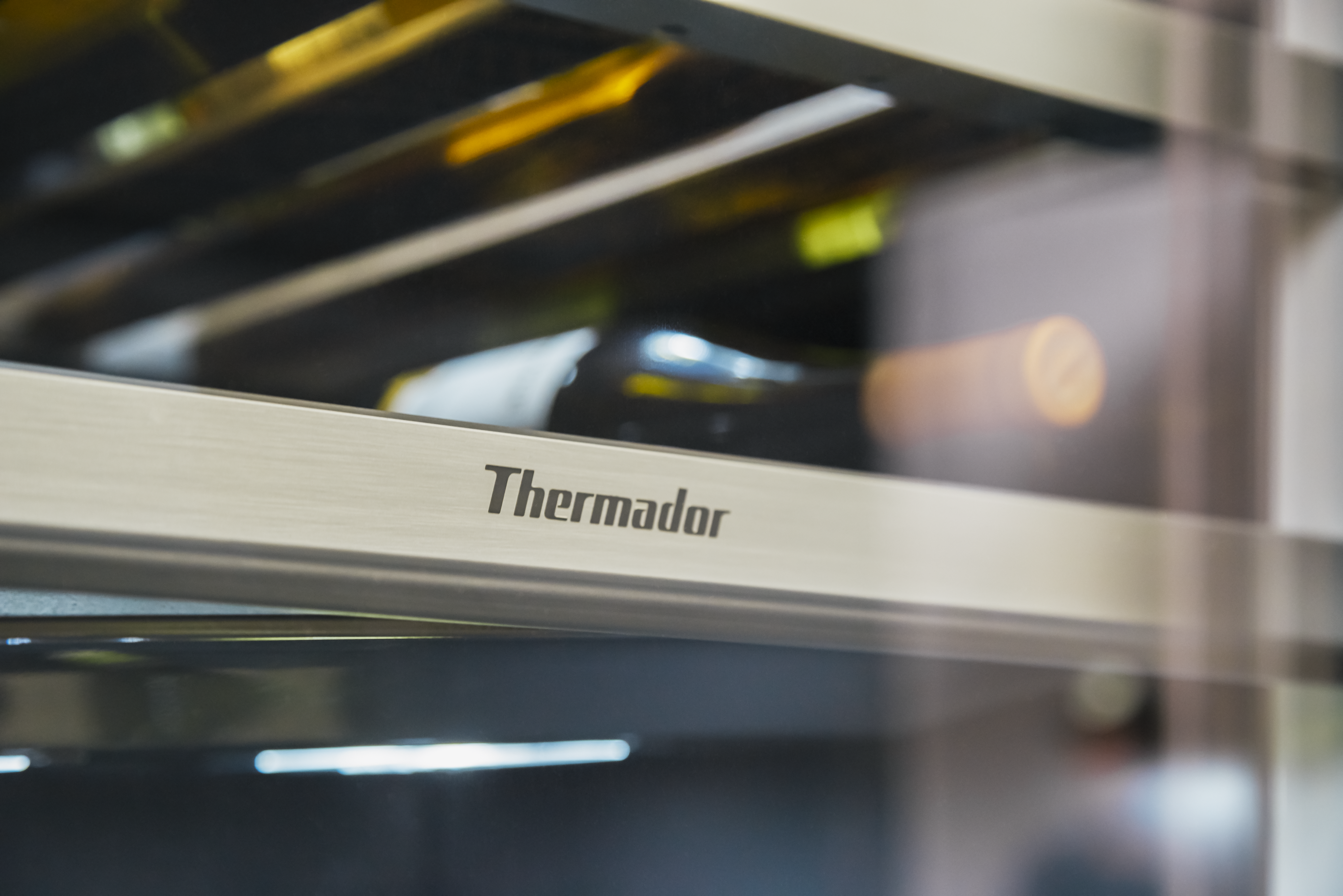 T18IW905SP Built-in wine cooler | THERMADOR US