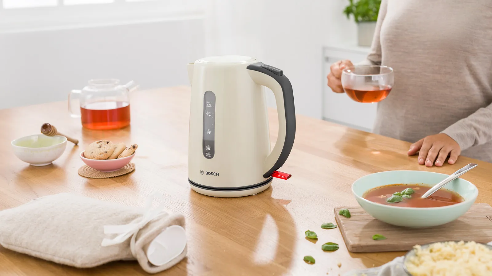 Bosch TWK7507GB 1.7 Litres Jug Kettle - Cream - Q.D.A.