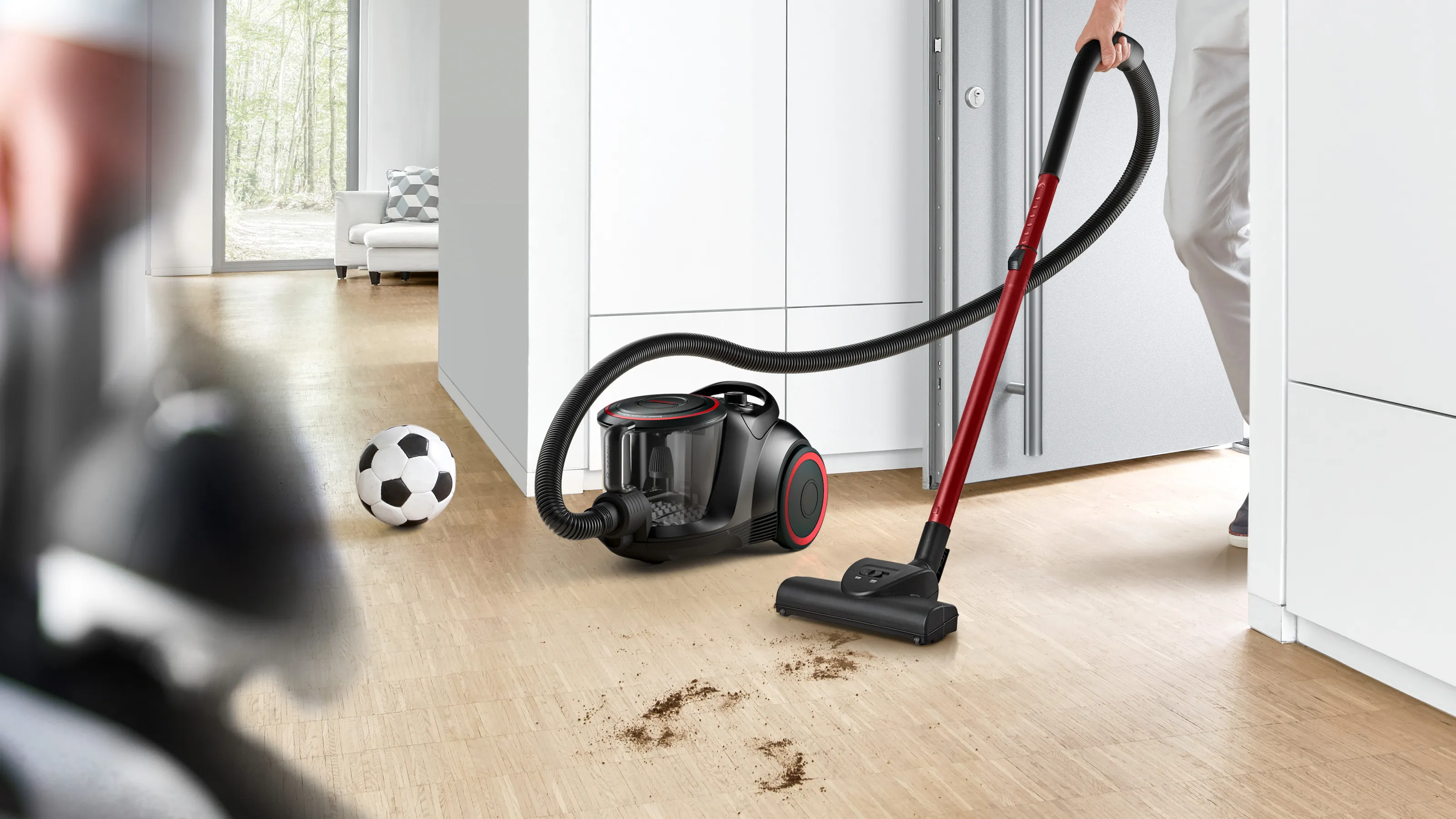 Serie 6Toz torbasız Süpürge ProPower Siyah