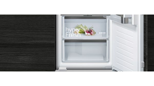 iQ500 Einbau-Kühlschrank 177.5 x 56 cm Flachscharnier mit Softeinzug KI81RSDE0 KI81RSDE0-2