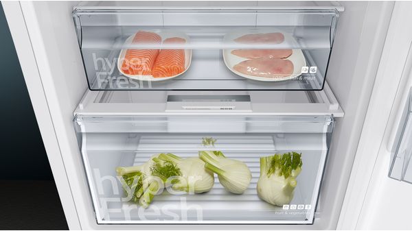 iQ300 free-standing fridge-freezer with freezer at bottom 203 x 60 cm White KG39NVWEC KG39NVWEC-6