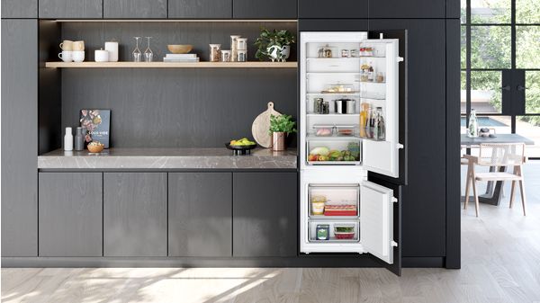 iQ100 Built-in fridge-freezer with freezer at bottom 177.2 x 54.1 cm sliding hinge KI87VNSF0G KI87VNSF0G-2